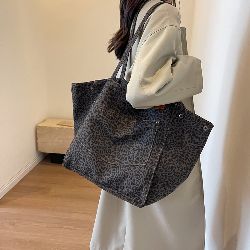 Canvas Tote Designer - Tas Tote Motif Leopard Tas Bahu