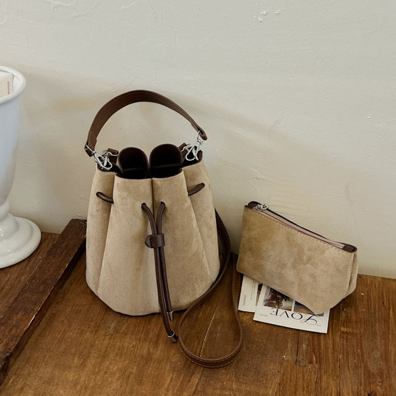 Bucket Bag Suede - Tas Selempang Bahu Wanita Model Bucket